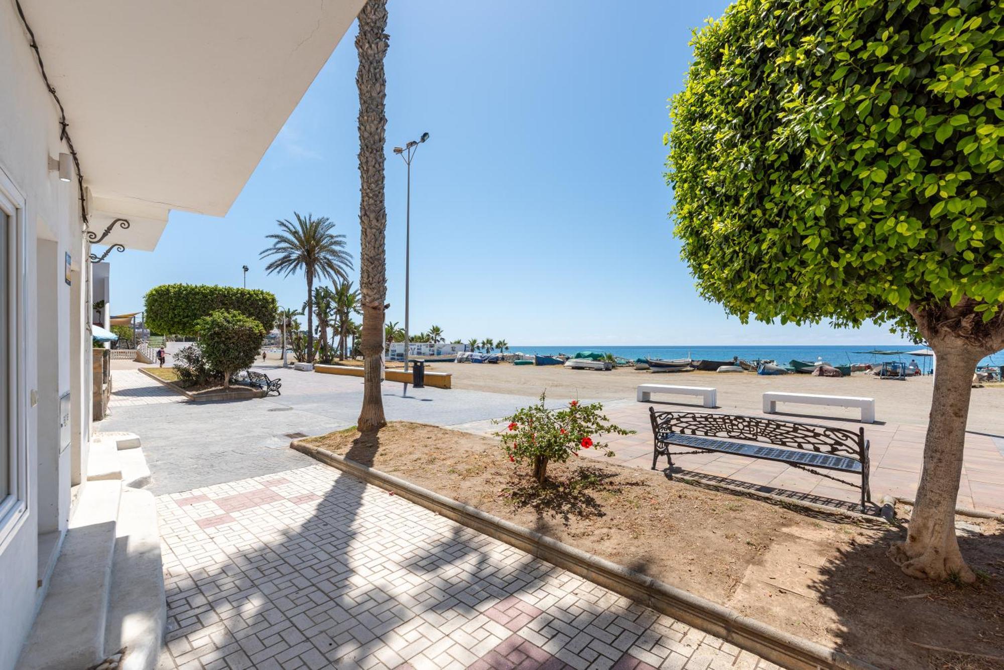 Wintowinrentals Dream Home On The Beachfront La Cala Del Moral Exteriör bild